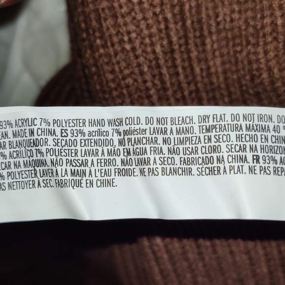 NWT-Ribbed Half Zip Sweater - Picture 6 of 7